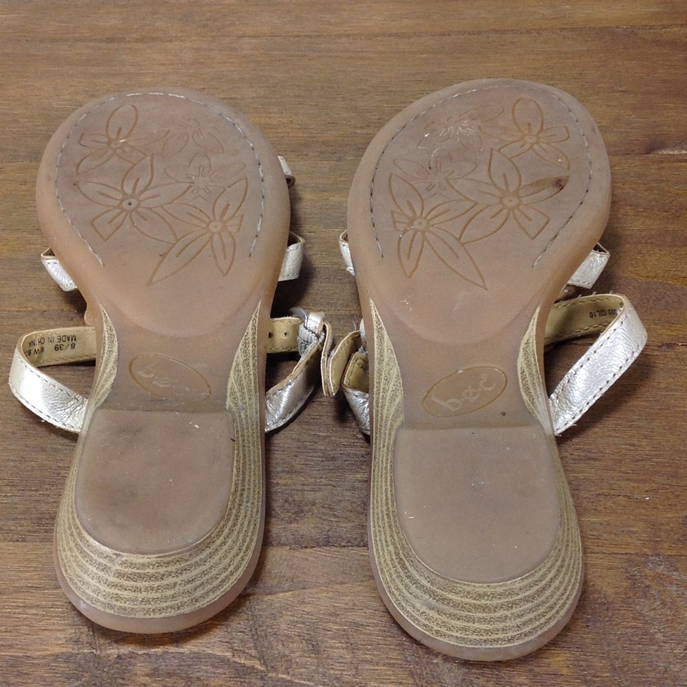 BOC- Born Gold Leather Cushioned Insole Sandals - Picture 7 of 7